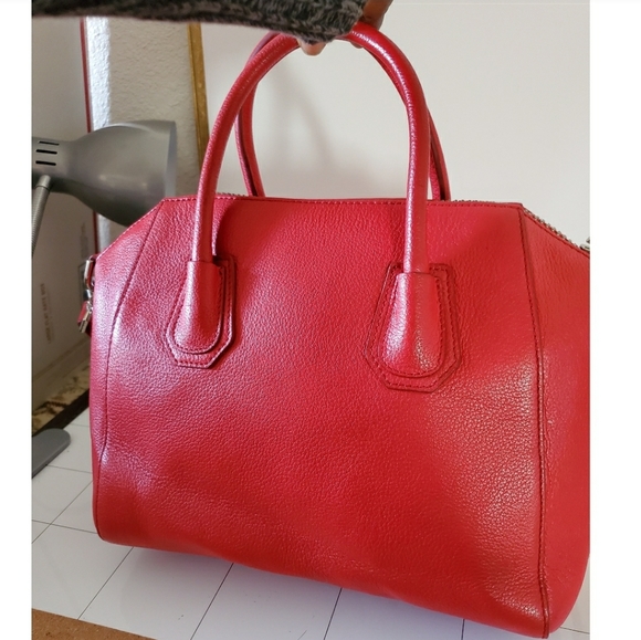 GIVENCHY Antigona Medium Red Bag - Picture 11 of 14